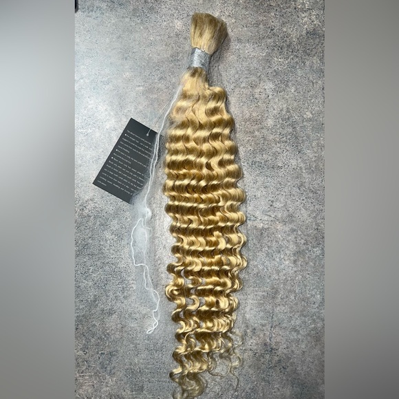 100% HUMAN HAIR BULK DEEP WAVE, 613, 20” - Picture 2 of 4
